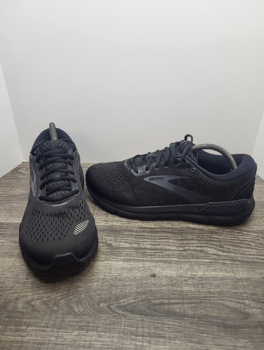 Brooks Addiction 15 GTS Men’s 10 EE Wide Black Running Walking Shoes Sneakers